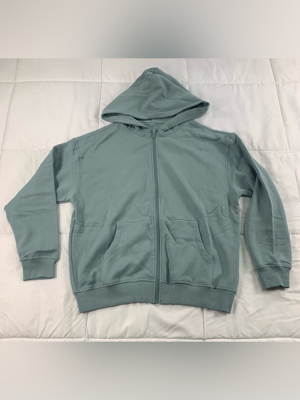 New Buffbunny zip up sweater size M